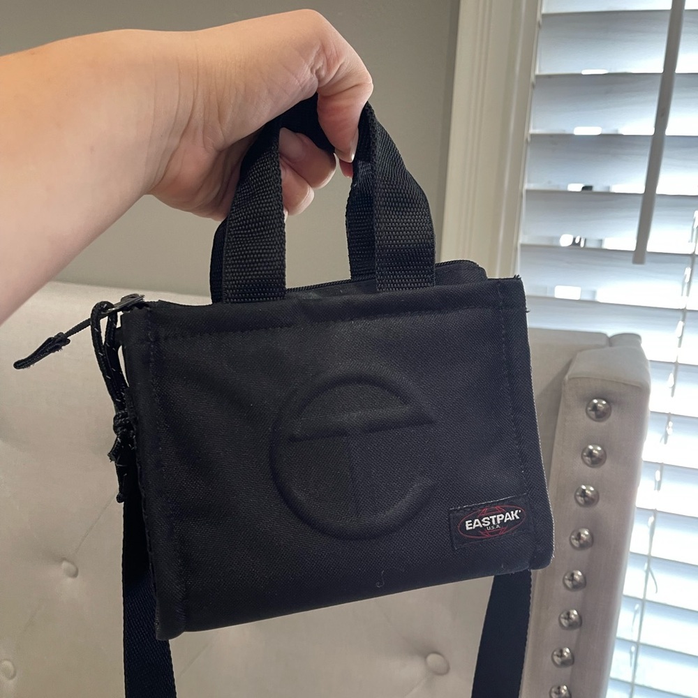 Telfarxeastpak